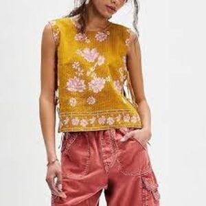 Free People XS EUC Faded Gardens side tie tank in floral mustard